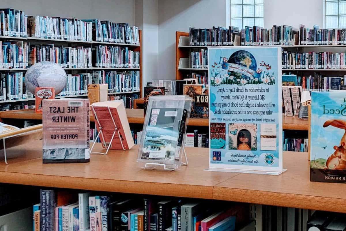 SJC西部图书馆是一个学习中心，为圣胡安县的学生和社区成员提供信息便利.